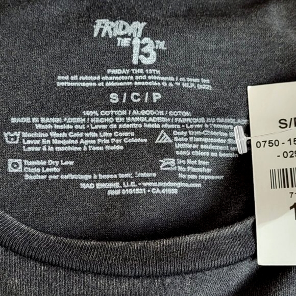 *NEW* FRIDAY THE 13TH Jason Voorhees Mask Black T-Shirt Size Small - Picture 3 of 6